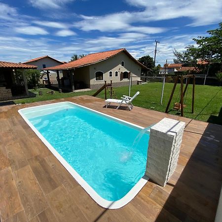ארארואמה Casa Bem Espacosa Com Piscina, Campo De Futebol E Area Gourmet A Um Quarteirao Da Lagoa De Praia Seca מראה חיצוני תמונה